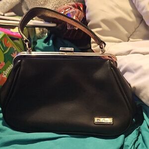 !!. Elegant Black Handbag